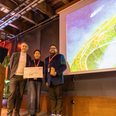 Eervolle vermelding: Flowing Forward