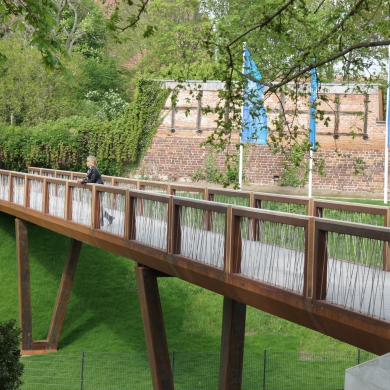 Crossline Brücke